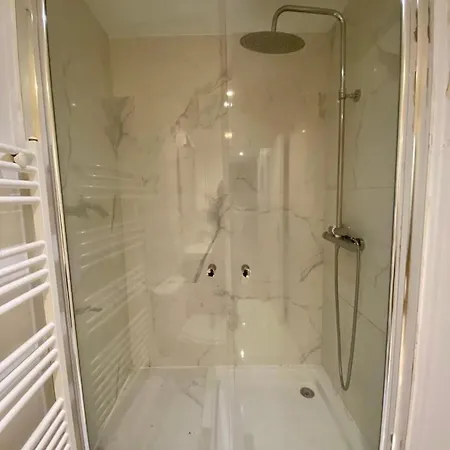 Apartment Familial Proche Saint-lazare - 4p