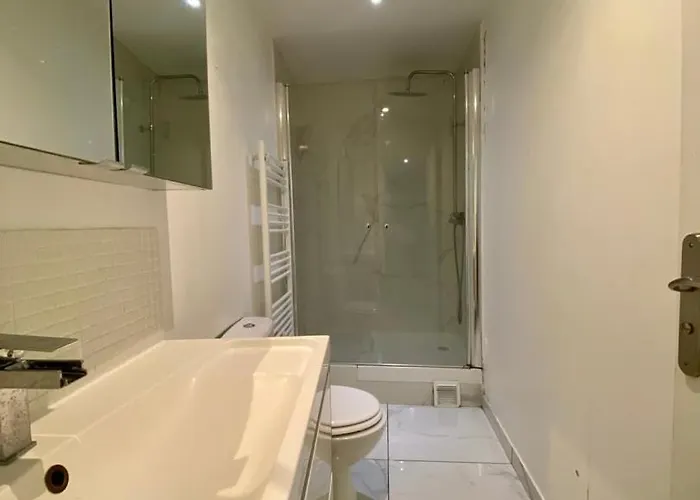 Familial Proche Saint-lazarre - 6p Appartement